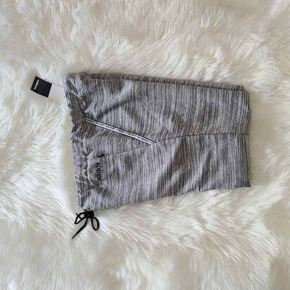 NWT Ladies Adidas XPR 7/8 Joggers - Picture 2 of 10